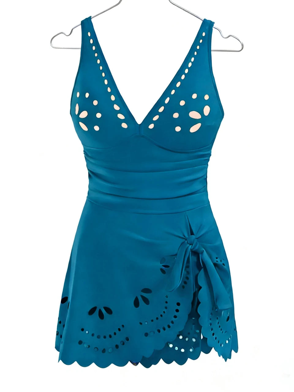 Casually Elegant Dress with a Refined Edge