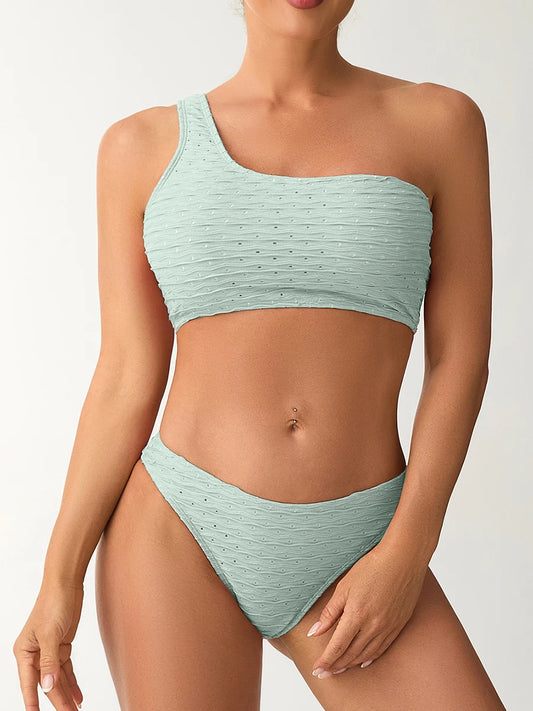 Finely Styled Bikini with a Classic Vintage Look
