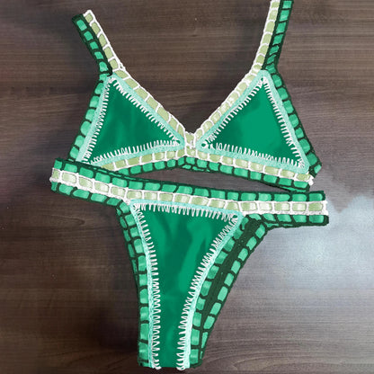 Effortlessly Elegant Bikini with a Timeless Design