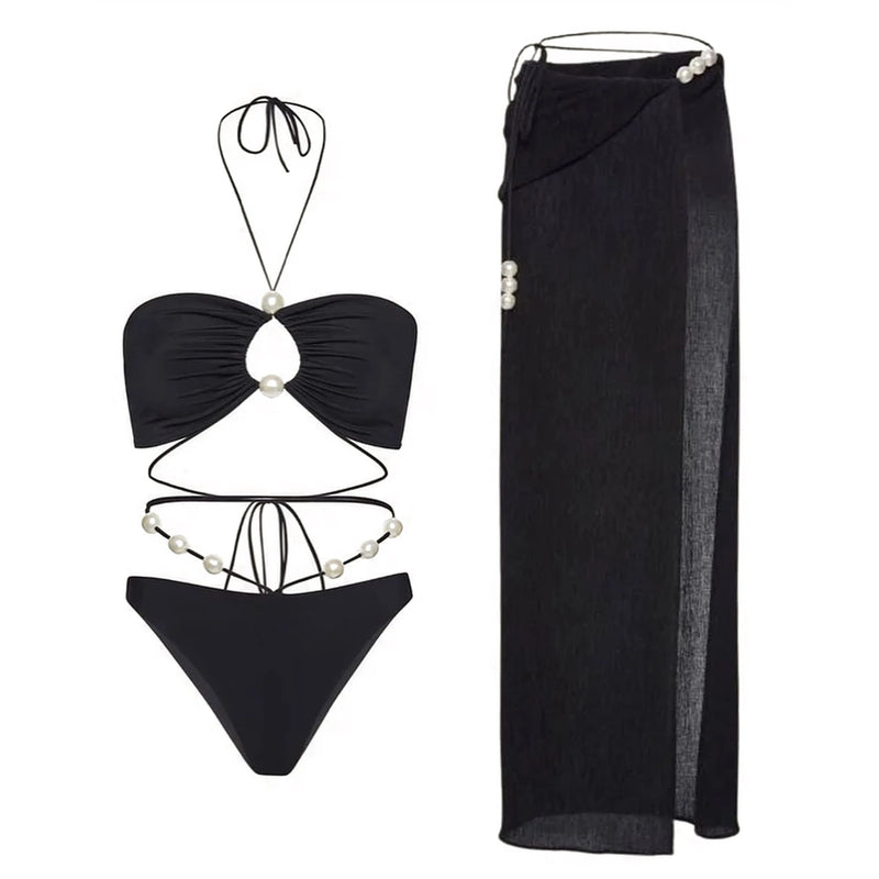Effortlessly Elegant Bikini with a Timeless Design