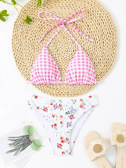 Effortlessly Elegant Bikini with a Timeless Design