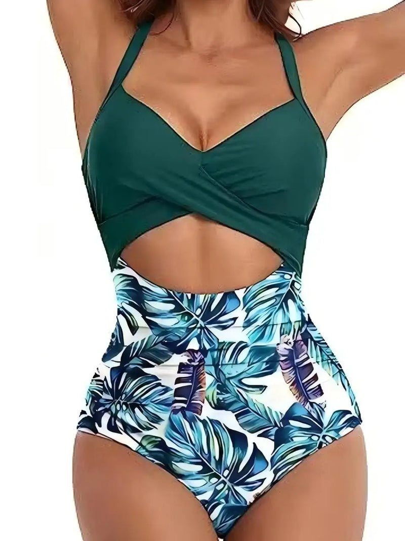 Finely Styled Monokini with a Classic Vintage Look