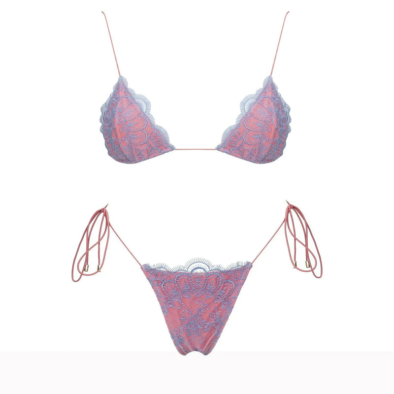 Finely Styled Bikini with a Classic Vintage Look