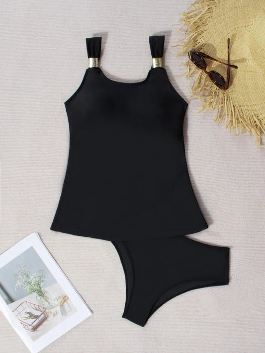 Effortlessly Elegant Swimsuit with a Timeless Design