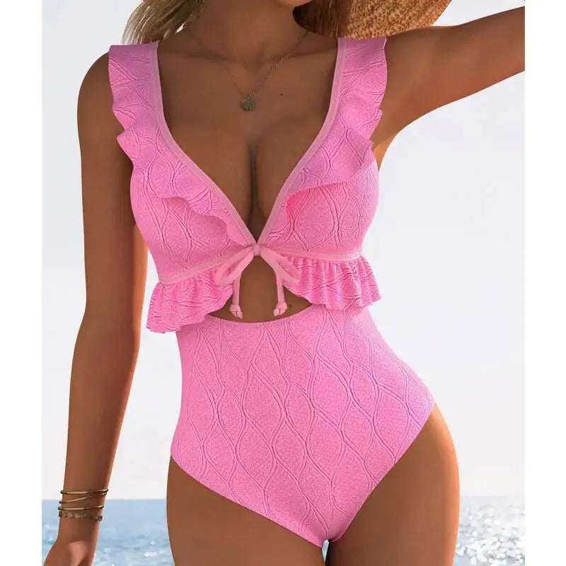 Effortlessly Elegant Bathing Suit with a Timeless Design