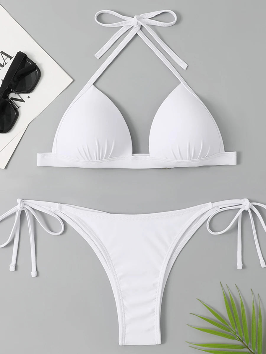 Effortlessly Elegant Bikini with a Timeless Design