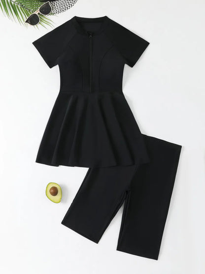 Subtly Elegant Dress with a Refined Vintage Look