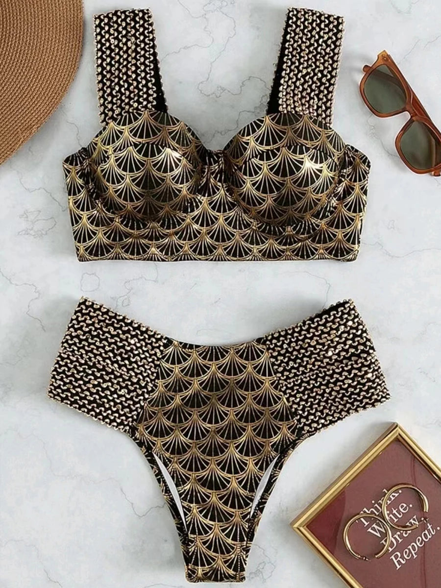 Effortlessly Elegant Bikini with a Timeless Design