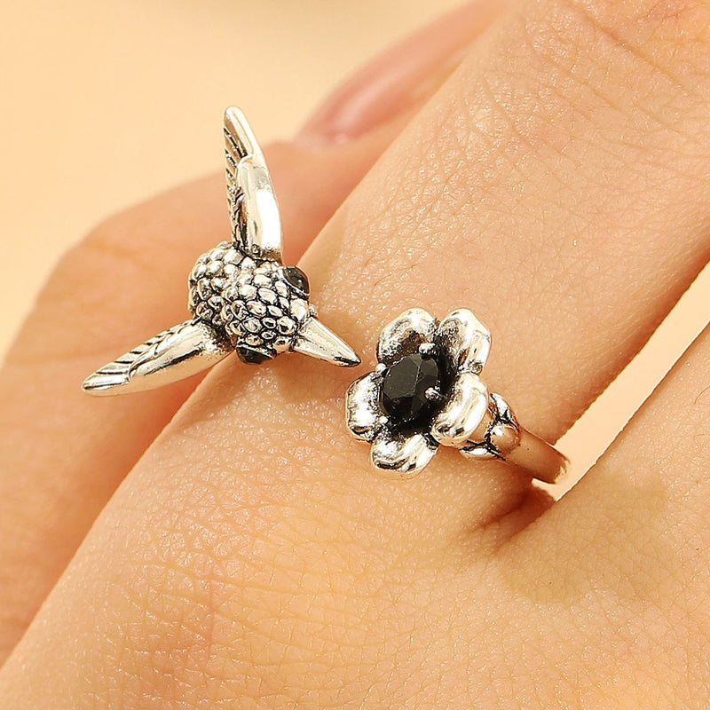 Statement Bee Ring