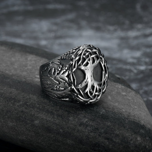 Statement Skull Ring
