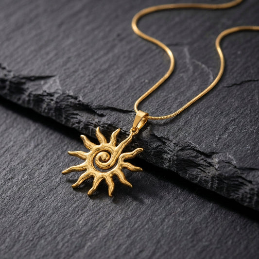 Vintage Chic Sun Shaped Necklace