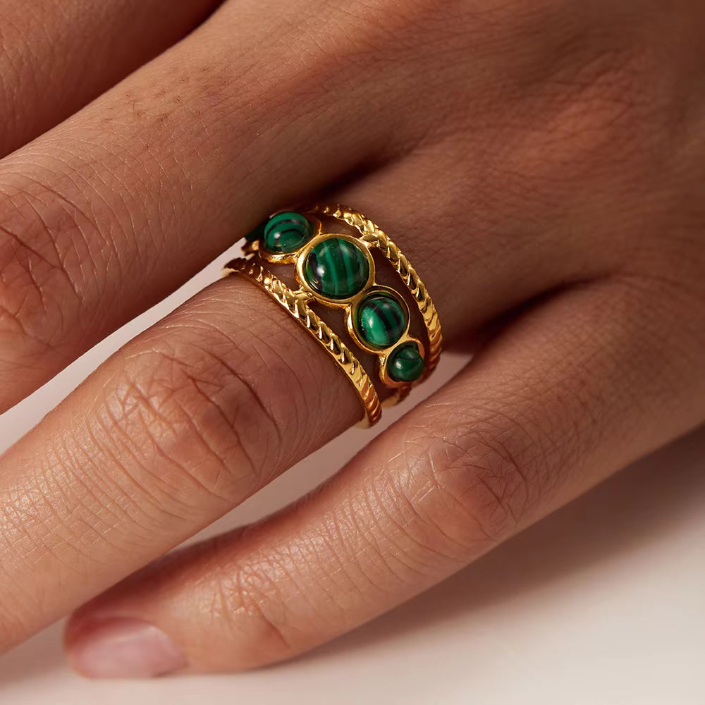 Vintage Emerald Gold Ring