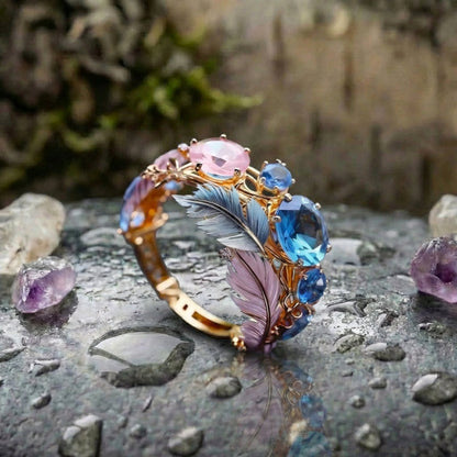 A Vintage Exotic Feather Crystal Ring