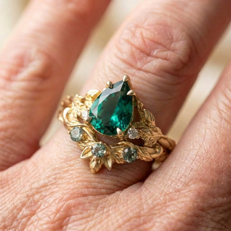 Vintage Floral Green Stone Ring