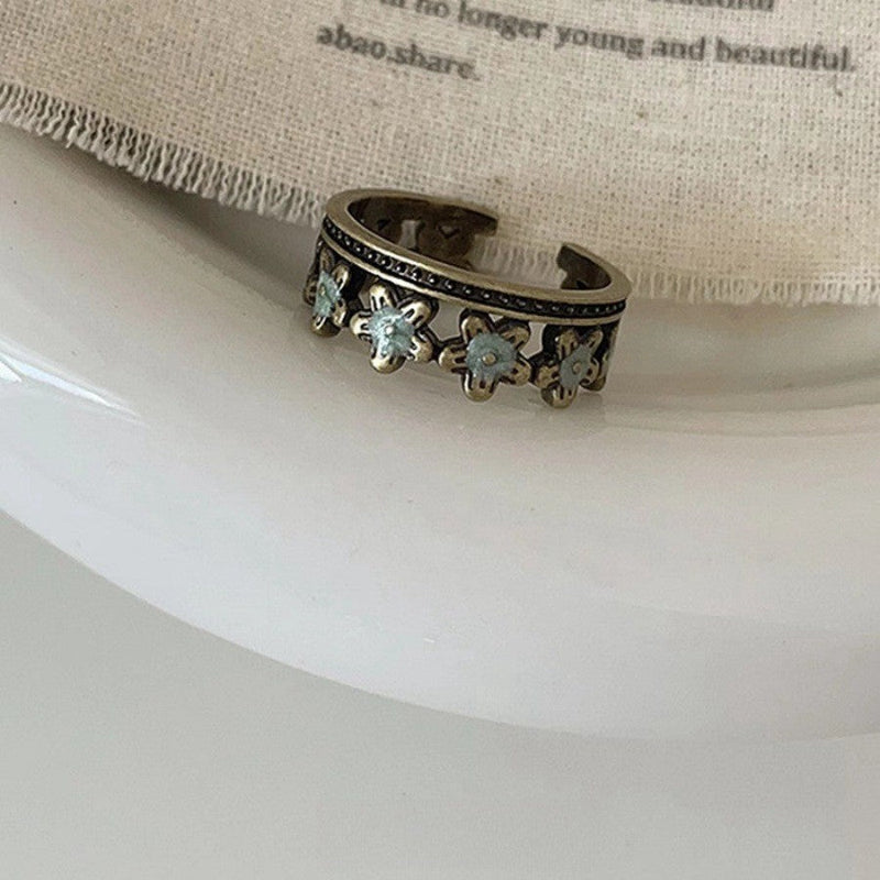 Vintage Flower Ring
