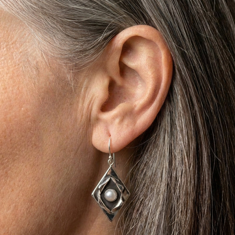 Inlaid Pearl Silver Earrings