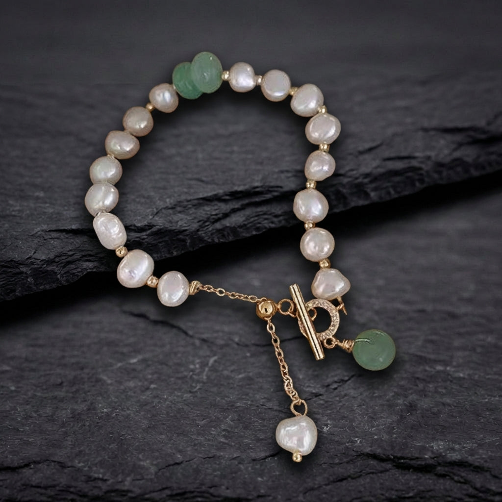 Vintage Pearl Charm Wrist Bracelet
