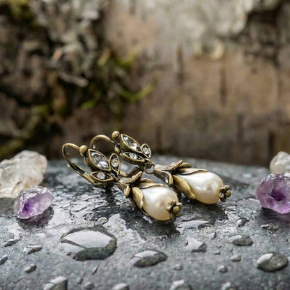 Vintage Pearl Dangling Floral Earrings