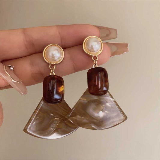 Vintage Pearl Drop Earrings