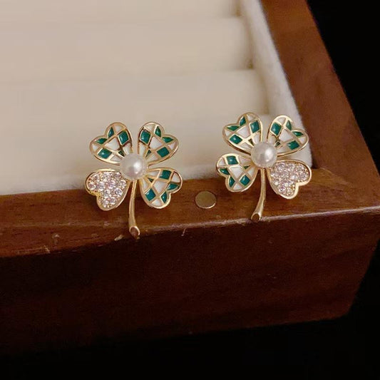 Vintage Pearl Earrings