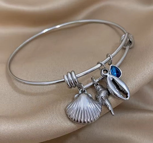 Vintage Shell Charm Bracelet