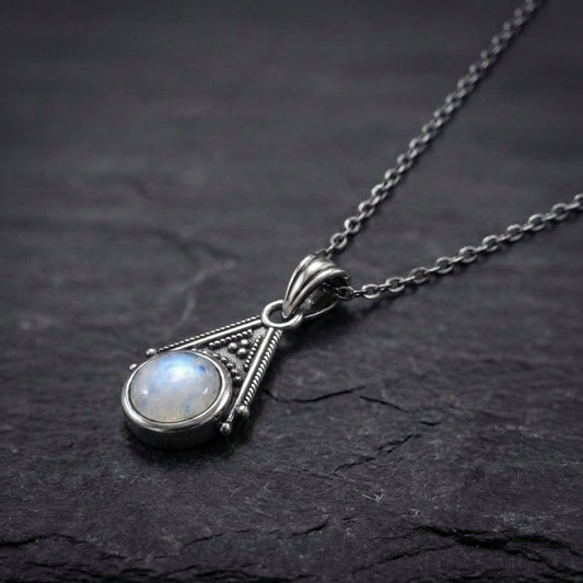 Vintage Silver Moonstone Necklace