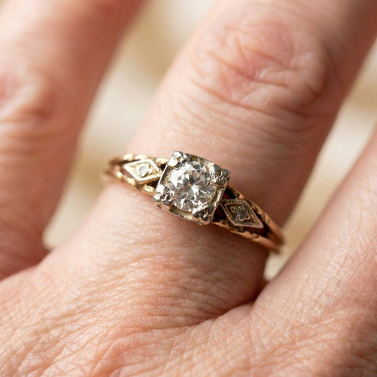 Vintage Zirconia Fine Gold Ring