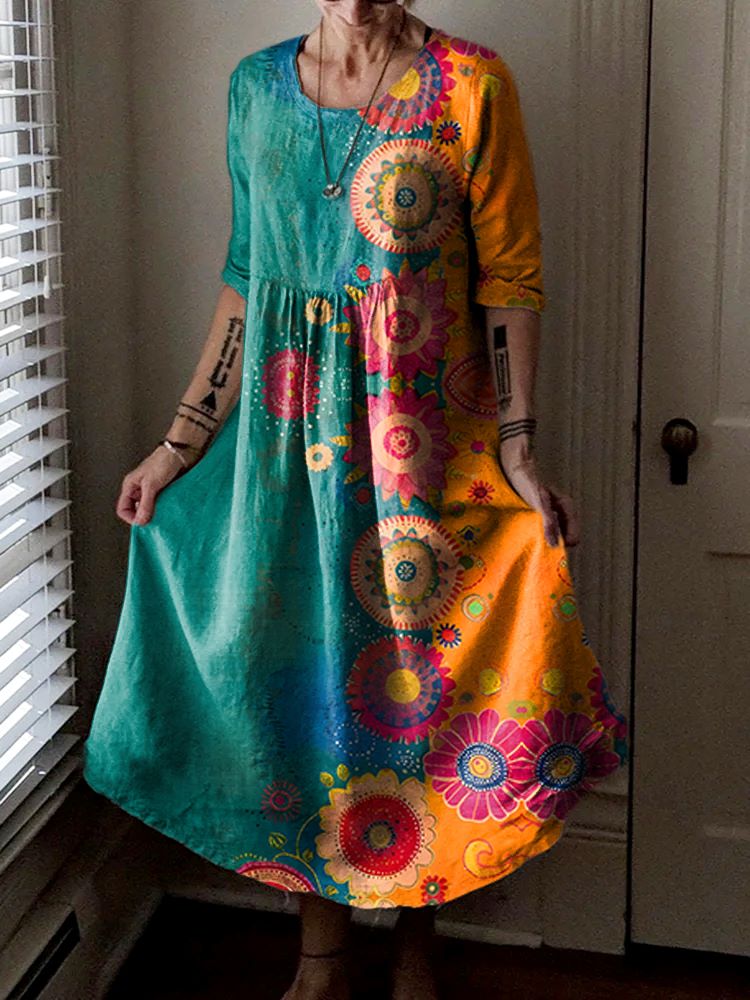 Beautifully Finished Dress in a Timeless Design