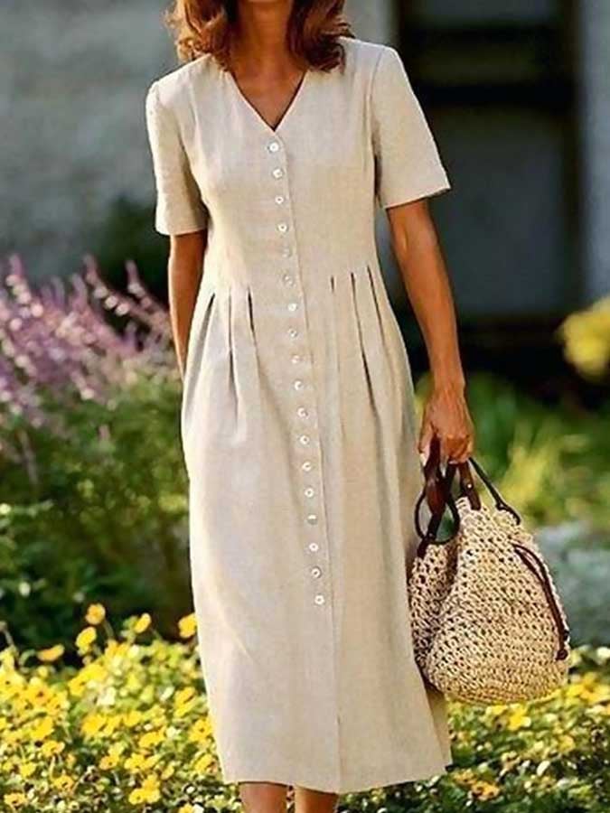 Sophisticated Dress with a Clean Classic Look