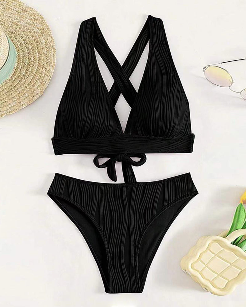 LD | Eenkleurige, sexy bikini met diepe V-halslijn