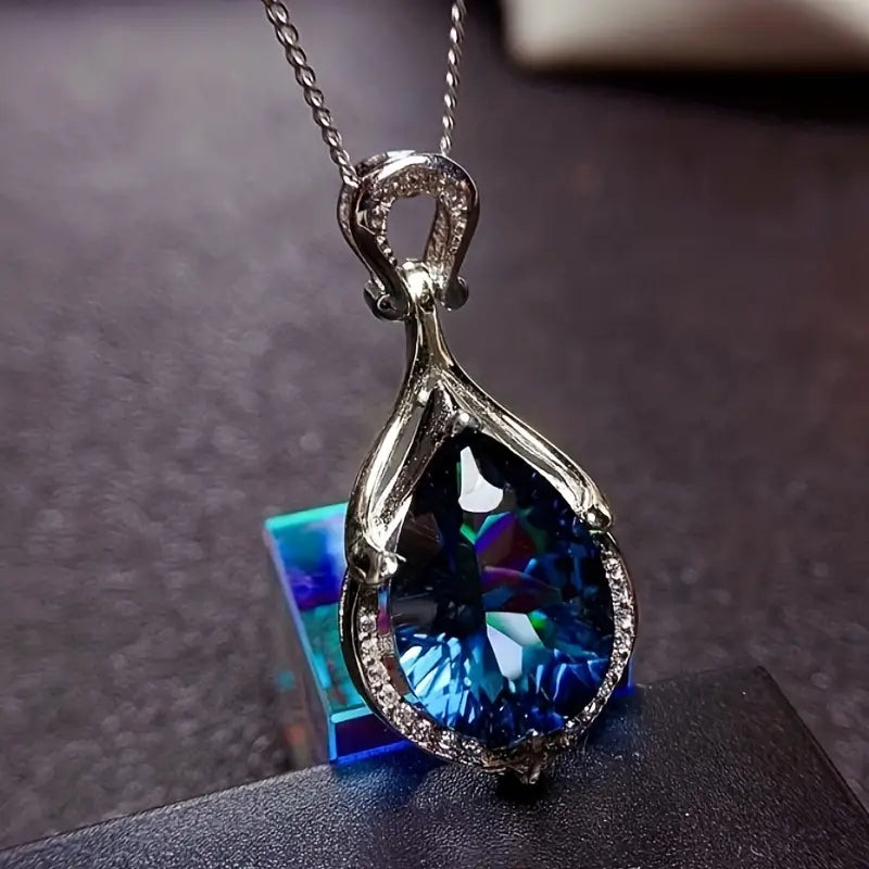 Alindra Feymorra White Gold Necklace