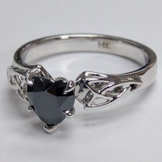 Black Crystal Heart Hollow Silver Ring