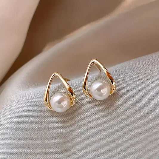 Triangular Hollow Earrings With Pearls