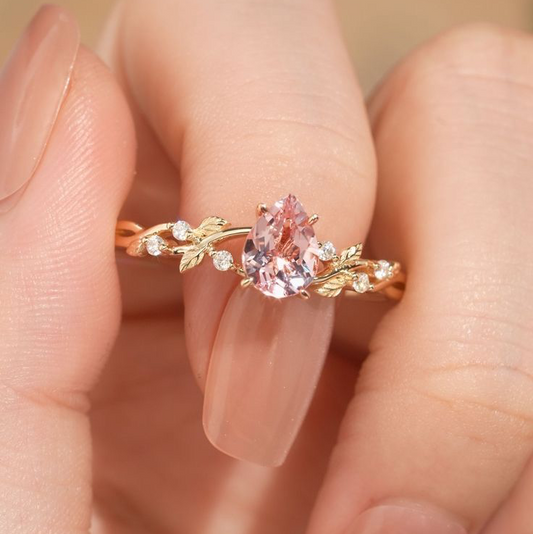 Aurora Twist Solitaire Ring