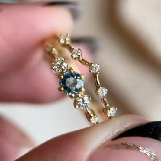 Vintage Exquisite Blue Glass Zirconia Gold Ring