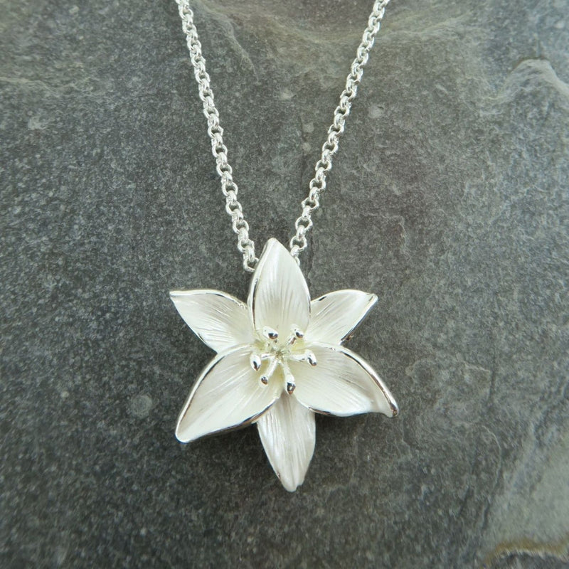 White Blossom Silver Necklace