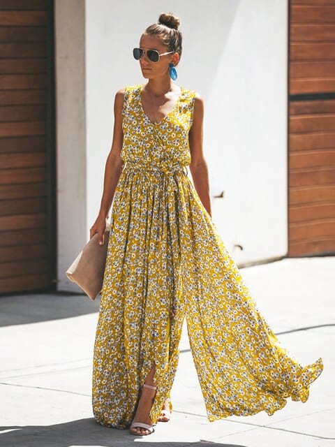 Sophisticated Dress with a Clean Classic Look